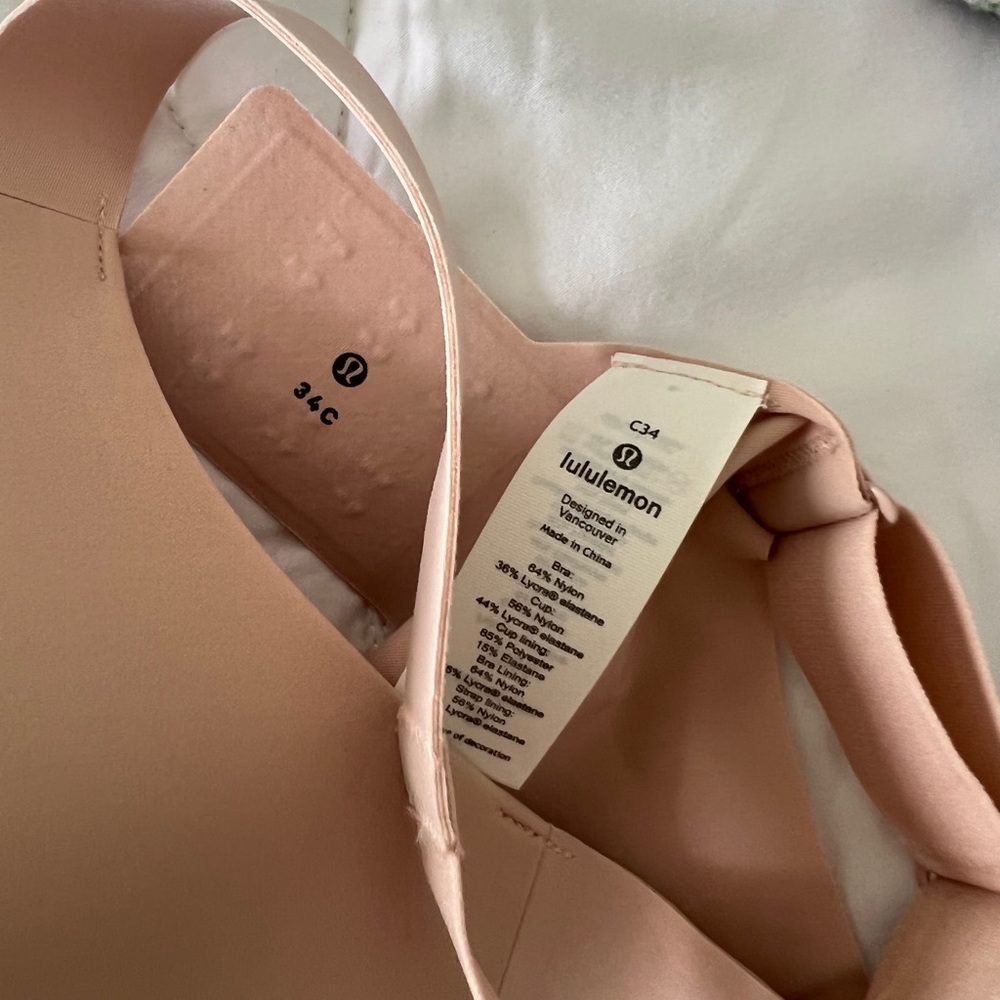 NWT Hold true bra size C34